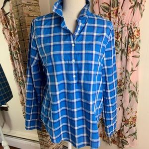 ⭐️J crew cotton pop over shirt size medium